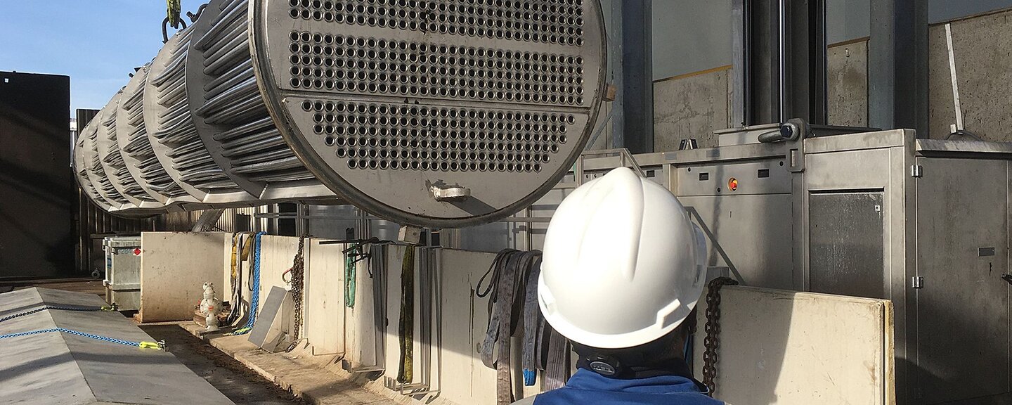 Ultrasonic cleaning // REYM